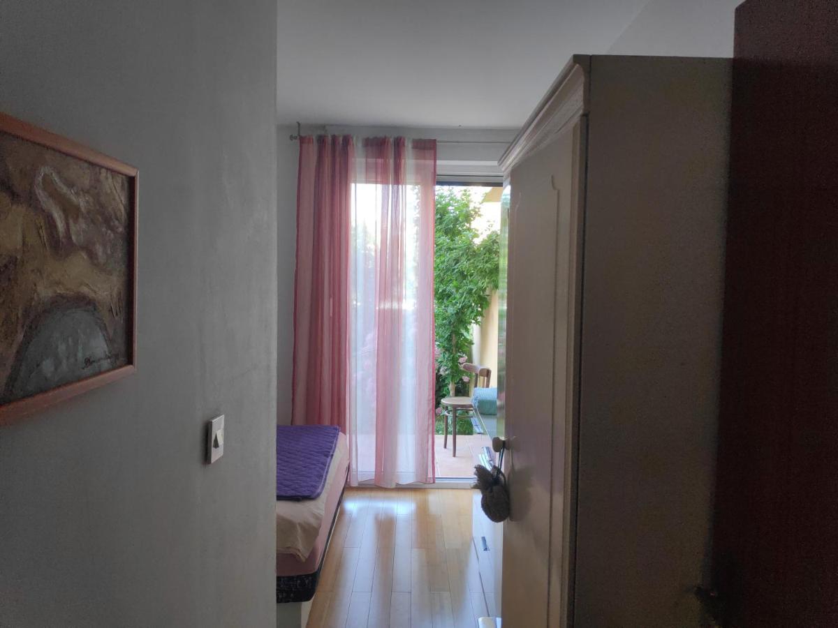 Spacious Apartment With Big Garden Near Beach Split Exteriér fotografie