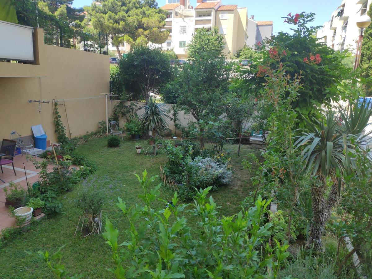 Spacious Apartment With Big Garden Near Beach Split Exteriér fotografie